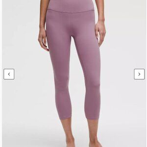 Lululemon Align High rise Crop 21" - Size 8